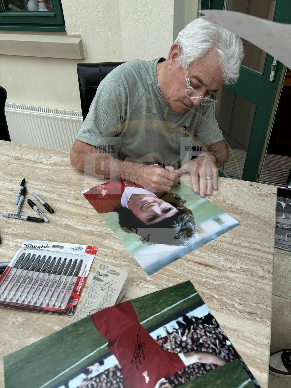 Kevin Keegan Hand Signed 16x12 Image