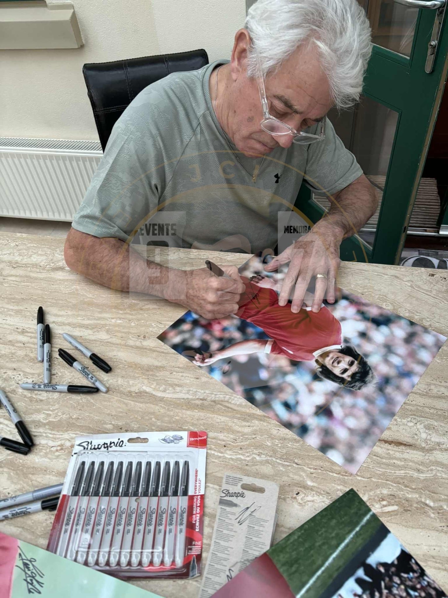 Kevin Keegan Hand Signed 16x12 Image