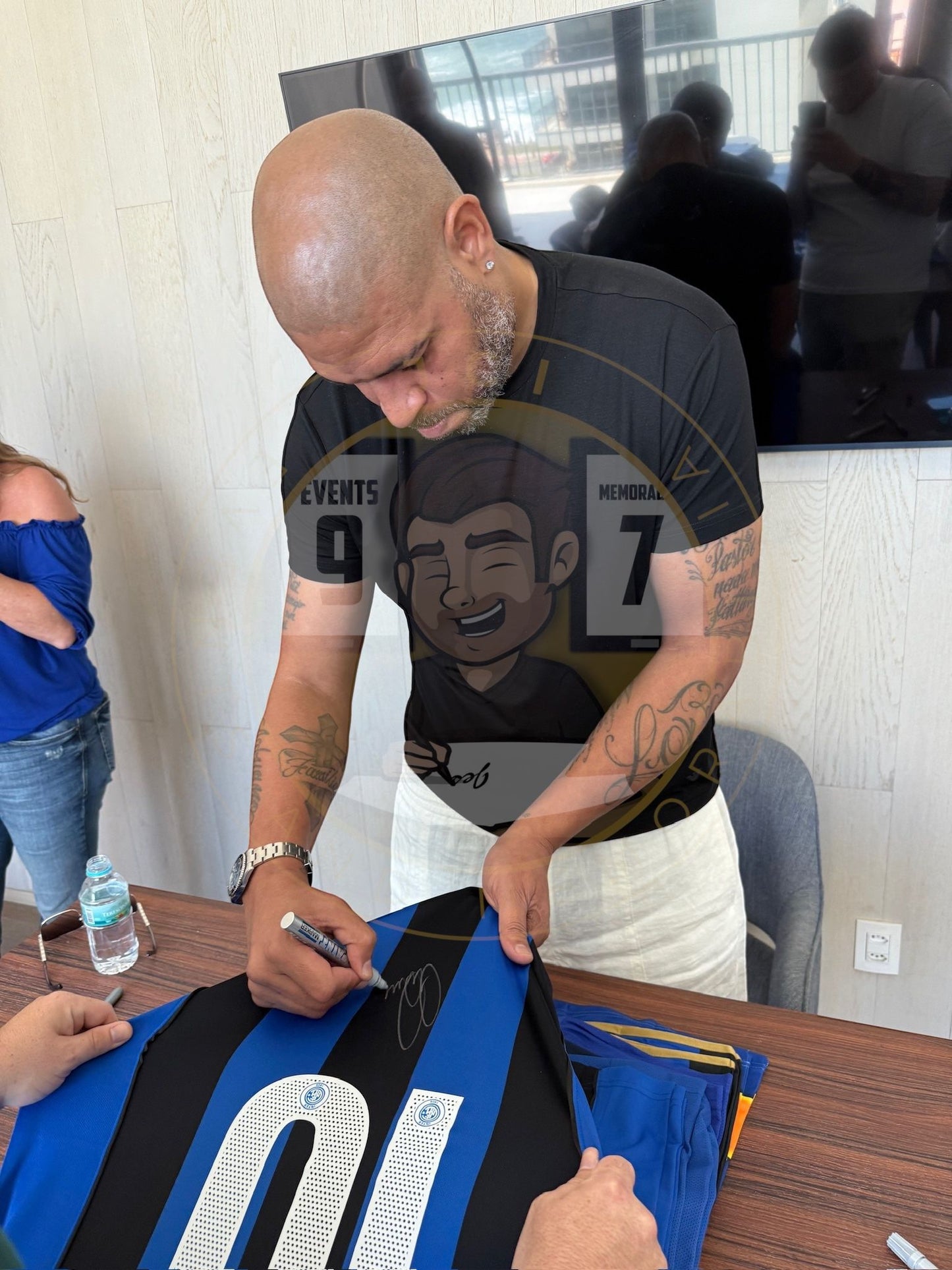 Adriano Leite Ribeiro hand signed Inter Milan Shirt