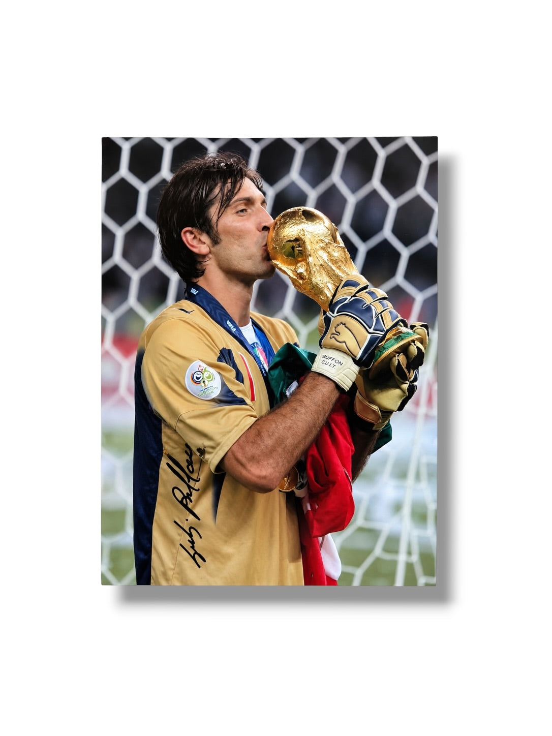 Gianluigi Buffon Hand signed 16x12 Image