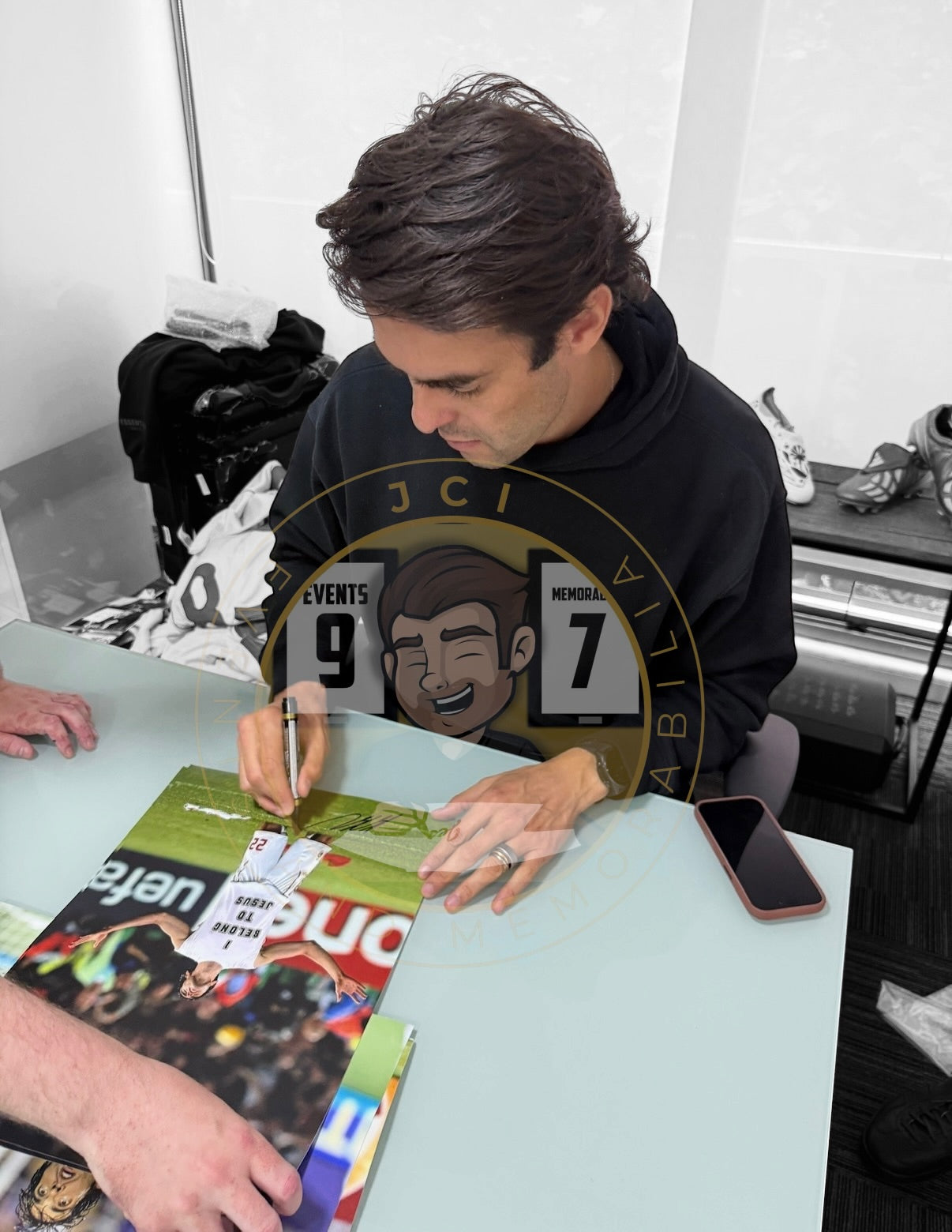 Kaka Hand signed 16x12 image - Framed