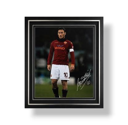 Francesco Totti Hand signed 16x12 image - Framed