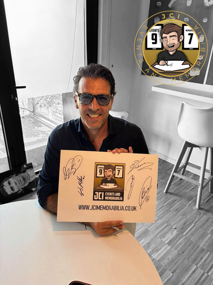 Gianluigi Buffon Hand signed 16x12 Image - Framed