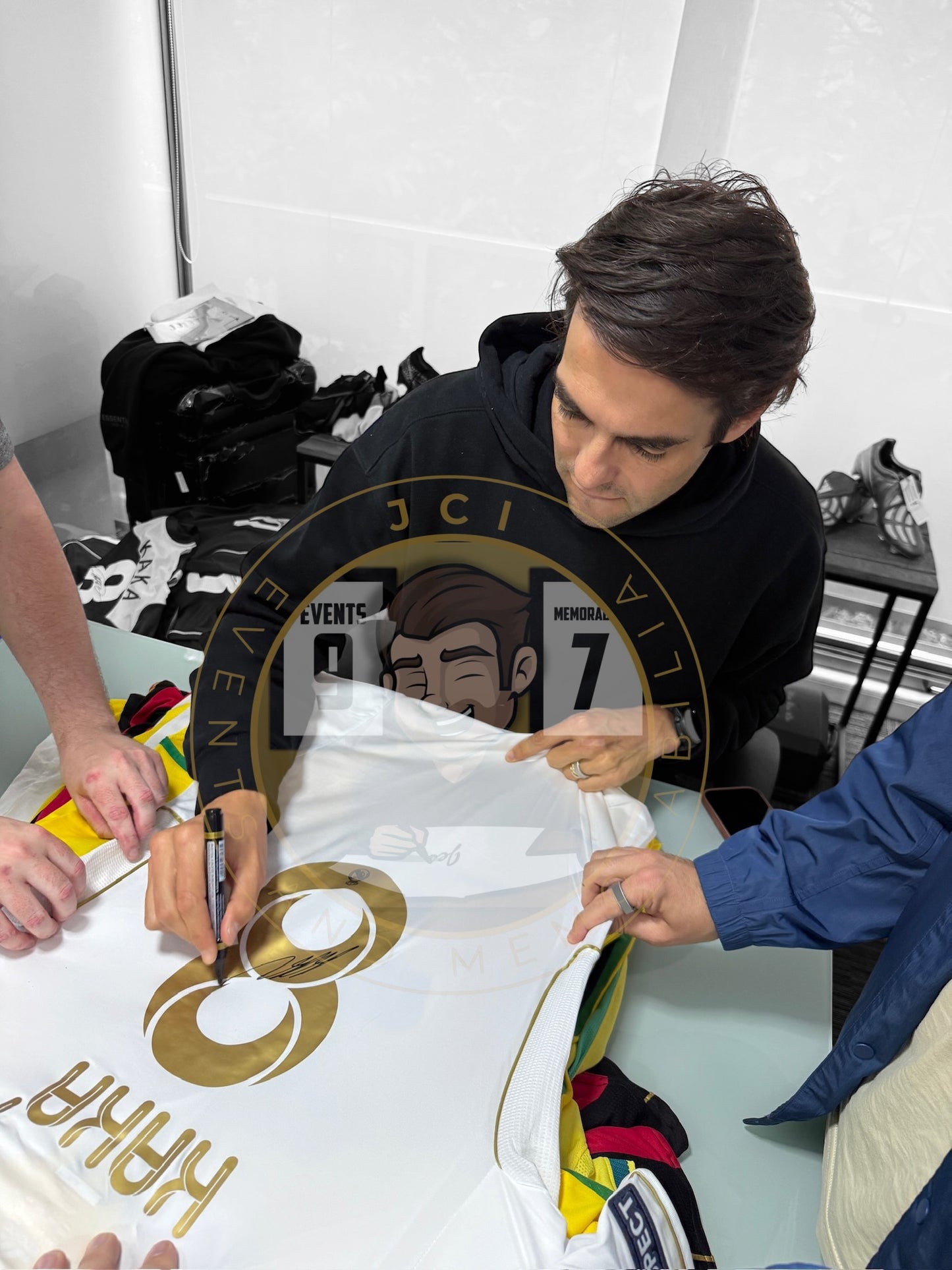 Kaka Hand signed Real Madrid shirt